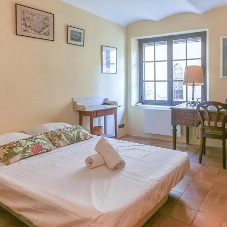 In The Heart Of With Ac Terrace Benakey Apartment *