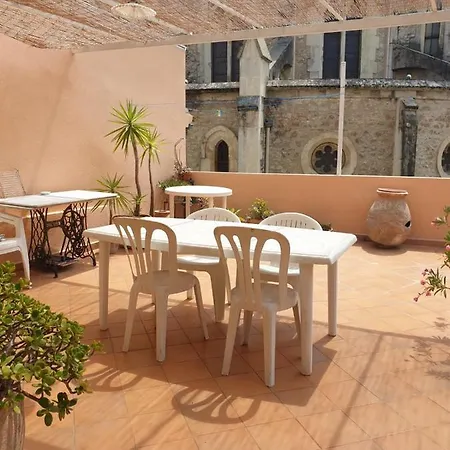 In The Heart Of With Ac Terrace Benakey Apartment